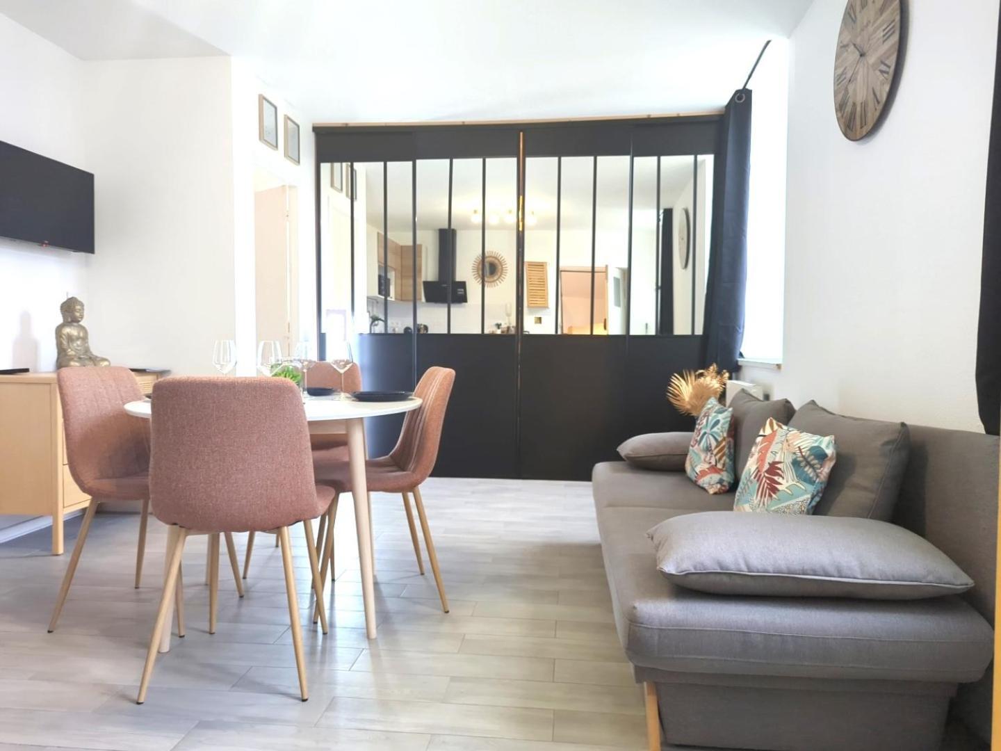 Bel Appartement Meximieux Centre Ville 2 Chambres Luaran gambar