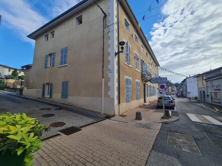 Bel Appartement Meximieux Centre Ville 2 Chambres Luaran gambar